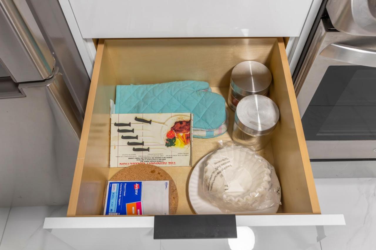 Pristine 3 Beds 2 Washroom Guest Suite Σάρρεϋ Εξωτερικό φωτογραφία